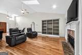 1050 Simonton Way - Photo 18