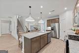 728 Mirror Lake Parkway - Photo 15