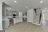 997 Lakeview - Photo 15