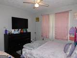 517 Greenview Avenue - Photo 5