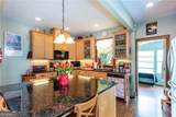 2045 Mercer Avenue - Photo 12