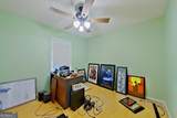 565 Oaks Courts - Photo 21
