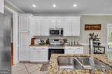 208 Hedge Row - Photo 17