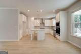 201 Chiswick Loop - Photo 9