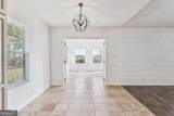 195 Windsor Circle - Photo 11