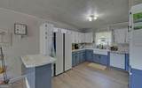 810 Grassy Creek Road - Photo 8