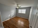 423 Center Circle - Photo 18