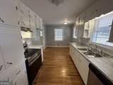 423 Center Circle - Photo 6