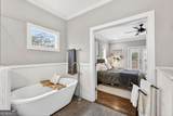 20 Sanderson Street - Photo 18