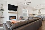 611 Stickley Oak Way - Photo 9
