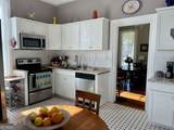 676 College Street - Photo 9