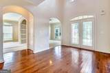 1805 Regents Way - Photo 4