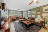 1681 Huntington Drive - Photo 10