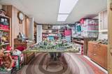 988 Woodland - Photo 47
