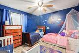 9421 Forest Knoll Drive - Photo 17