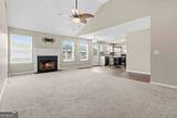 2922 Knoll View Place - Photo 10