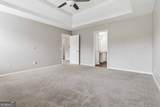 2922 Knoll View Place - Photo 14