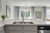 402 Mims Street - Photo 7
