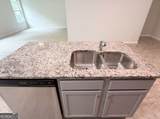 5053 Pioneer Parkway - Photo 10