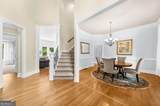 7530 Wandering Oak Way - Photo 17