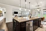 716 Genesee Point - Photo 15