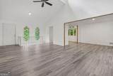 1373 Fairfield Drive - Photo 3