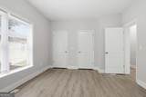 562 Woodlawn Avenue - Photo 18