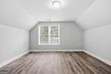 562 Woodlawn Avenue - Photo 19