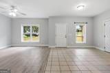 562 Woodlawn Avenue - Photo 4