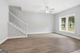 562 Woodlawn Avenue - Photo 5