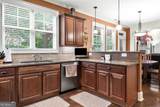 10 Ashville Place - Photo 16