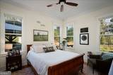 435 Walton Street - Photo 20