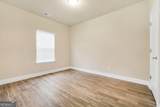 1002 Yorkshire Drive - Photo 12