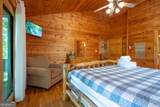 305 Martin Crossing - Photo 21