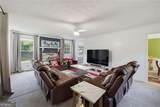 563 Presidential Drive - Photo 3