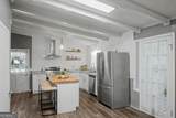 221 College Street - Photo 9