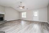 800 Pointe Trail - Photo 3