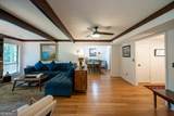 552 Edgefield Drive - Photo 15