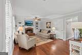 931 Grandview Way - Photo 16