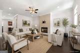 600 Alexander Hills - Photo 2