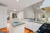 802 Lakeglen Drive - Photo 16