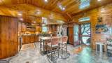 911 Summit Way - Photo 4