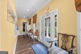 1135 Hiawatha Street - Photo 2