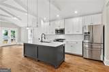 1355 Mercer Avenue - Photo 18