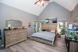 1011 Lakeside Court - Photo 10