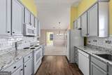 912 Village View Circle - Photo 16