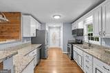 9021 Lakeview Parkway - Photo 6