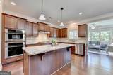 1705 Blackstone Avenue - Photo 18