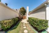 1318 Yorkshire Lane - Photo 38