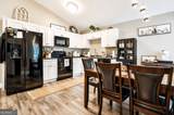 209 Roslyn Court - Photo 4